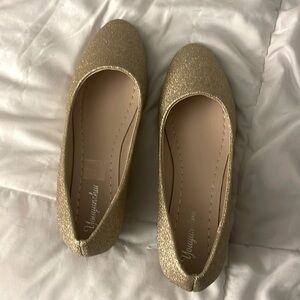 Gold wedge dress shoes